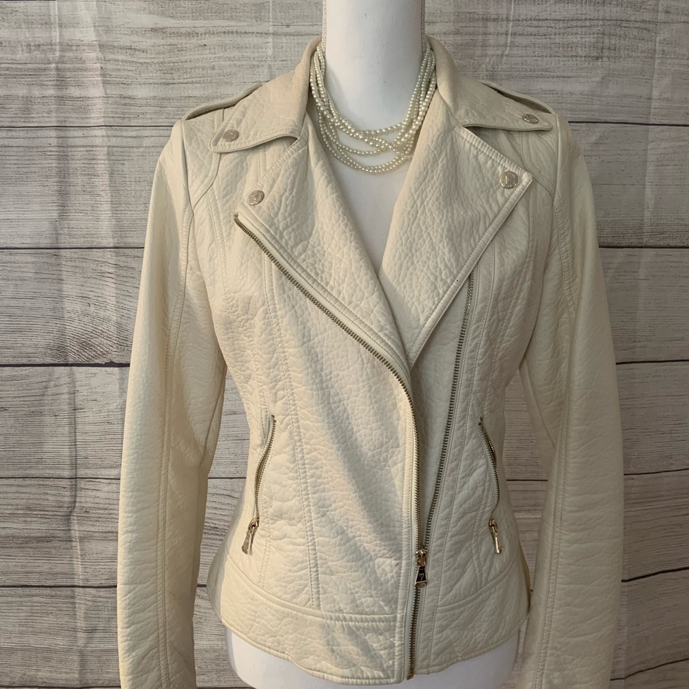 Guess vegan leather women’s jacket, beige with gold zippers. Small